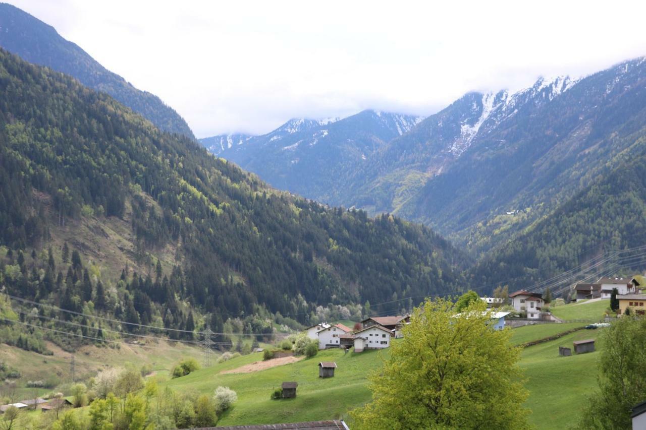 Ferienwohnung Raich Wenns Esterno foto